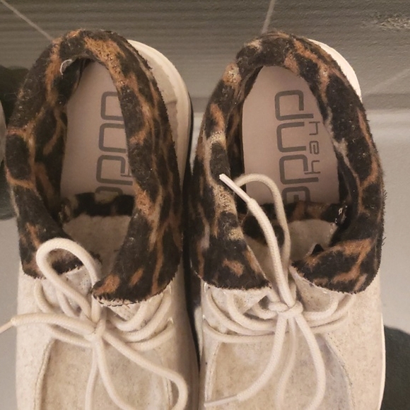 Hey Dude Lace Up Shoes Cream Cheetah Britt Faux Fur Trim Lace Up 8 Convertible - Picture 3 of 12